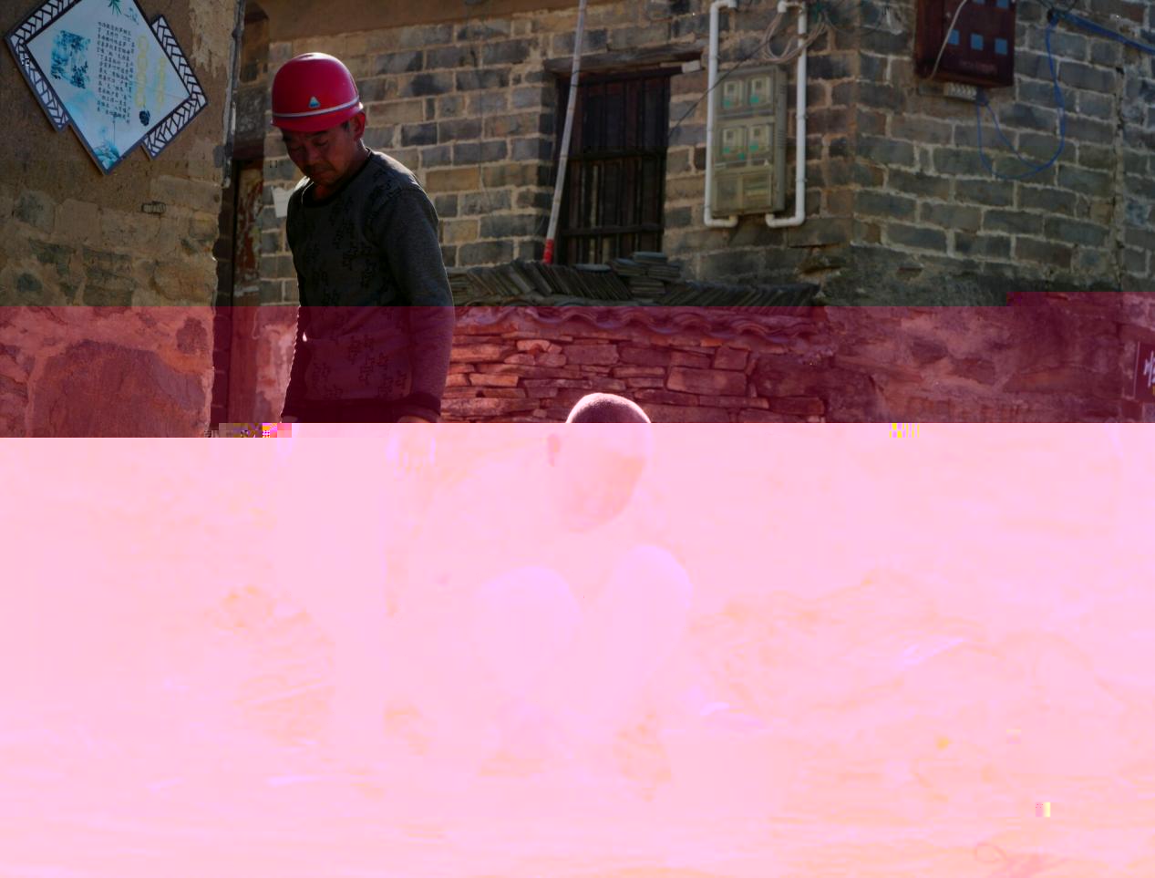 配圖版：黃岡師院支農攝影隊用鏡頭助力鄉村振興(1).docx