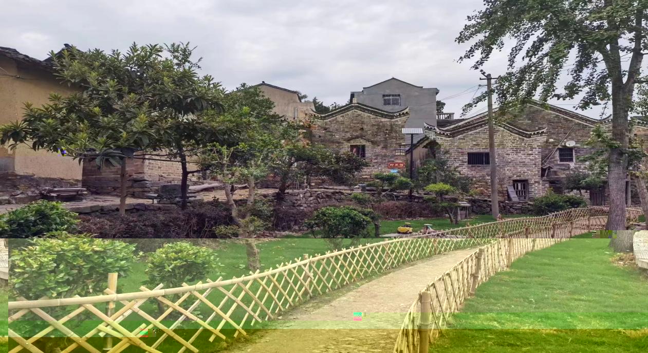 配圖版：黃岡師院支農攝影隊用鏡頭助力鄉村振興(1).docx